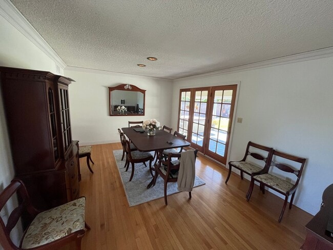 Photo - 502 E Rose Ave