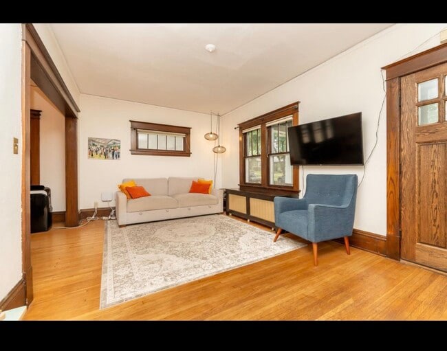 Photo - 2041 Princeton Ave