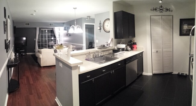 Photo - 778 N Gary Ave Unidad 113 Rental