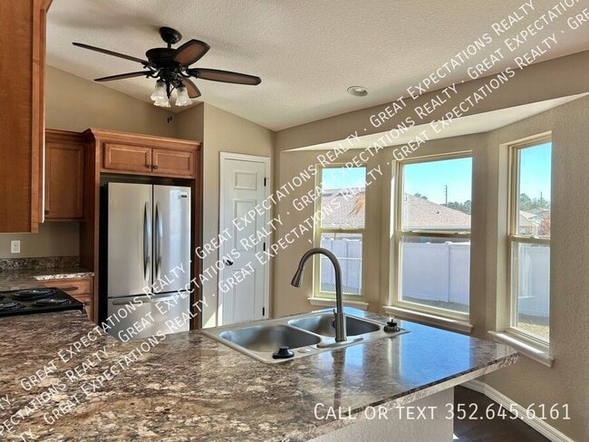 Photo - 648 W Marguerita Dr