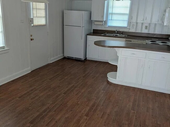 Photo - 2109 N Berkeley Blvd