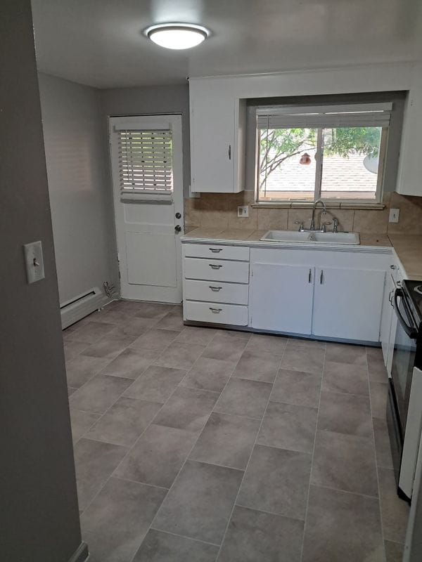 Photo - 1741 Clinton St