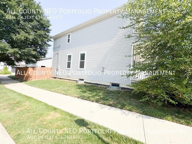 Photo - 1383 N Grant Ave