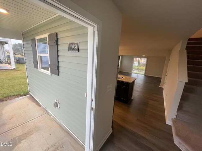 Photo - 1089 Peony Ln