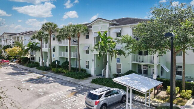 3607 High Ridge Rd Unit 207
