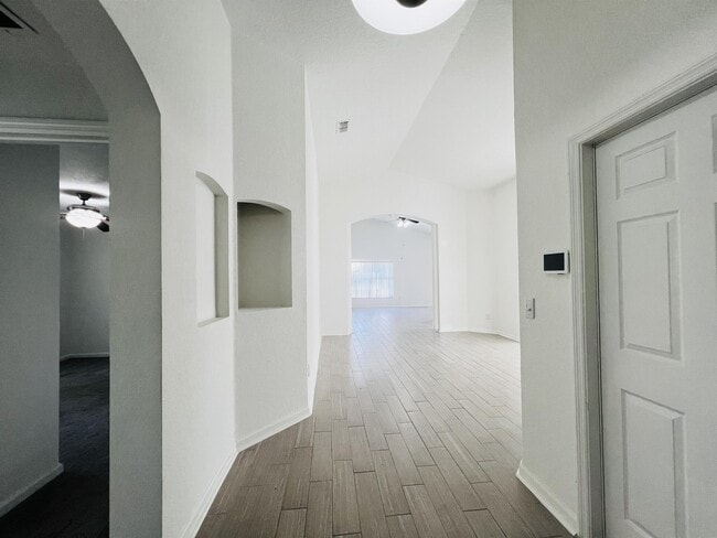 Photo - 2920 Conner Ln