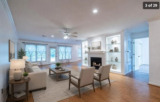 5 Plantation Dr NE