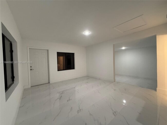 Photo - 450 Beacom Blvd Unit C