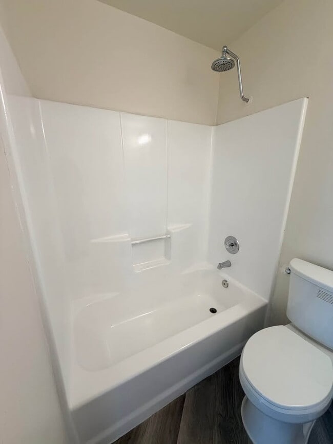 Woodland Pointe Apartments
