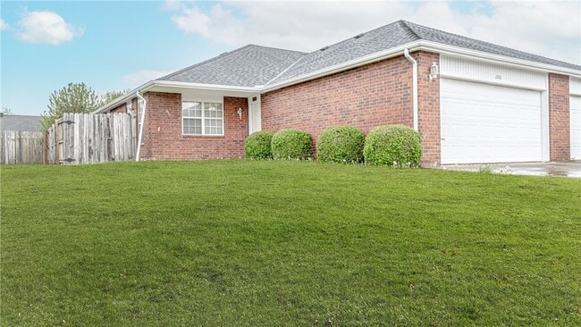 Photo - 2006 S Old Wire Rd