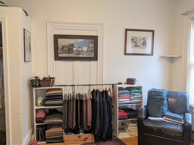 Photo - 8 Evergreen Square Unit 1