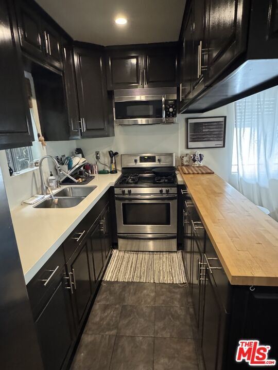 Photo - 6356 W 6th St Unidad 6356 1/2