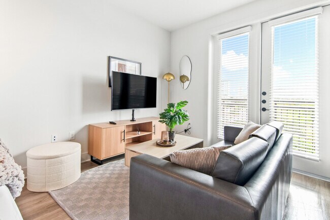 Photo - 714 Richmond Ave. Unit ID1335738P