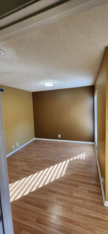 Photo - 223 Crown Oaks Way