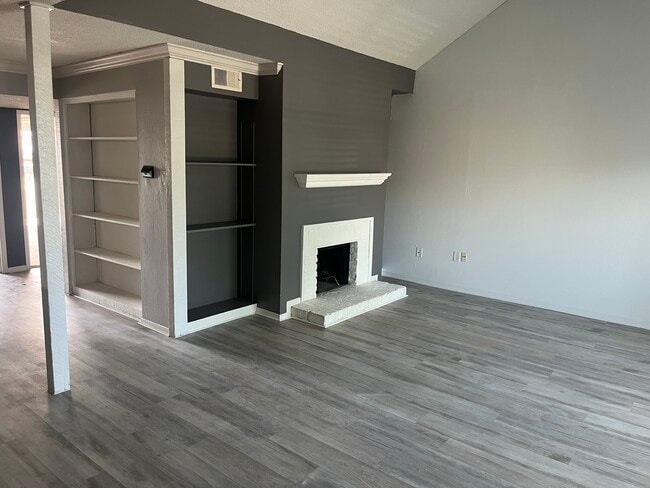 Photo - 8155 Jefferson Hwy