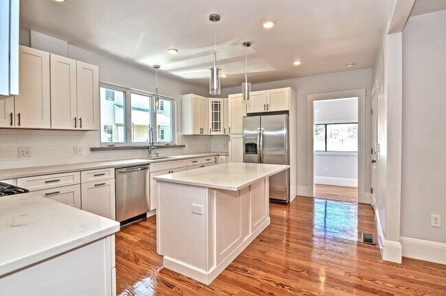 Photo - 12 Emerald St Unit 1