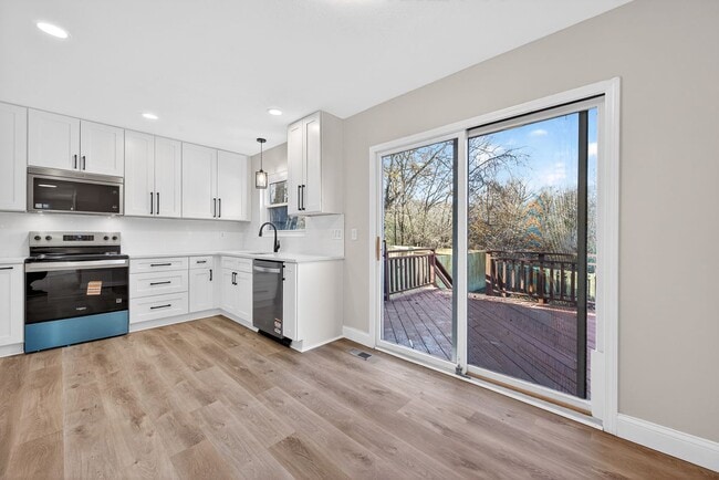 Photo - 1447 Pepperdine Ct