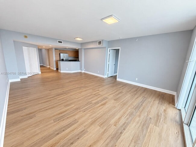 Photo - 14951 Royal Oaks Ln Unit 1804