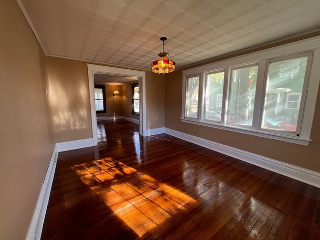 Photo - Charming 3-Bedroom Near IWU