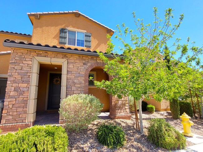 4 Bedroom House with Community Pool, Baseb... - 4 Bedroom House with Community Pool, Baseb...