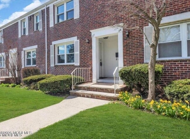 Building Photo - 317-325 N Bath Ave Unit 27