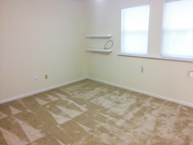 Photo - Charming 3-Bedroom Ranch on a Cul-de-Sac! "ASK ABOUT OUR ZERO DEPOSIT"