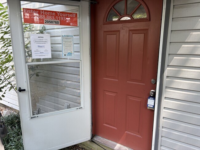 1422 Humes Ave NE Unit C