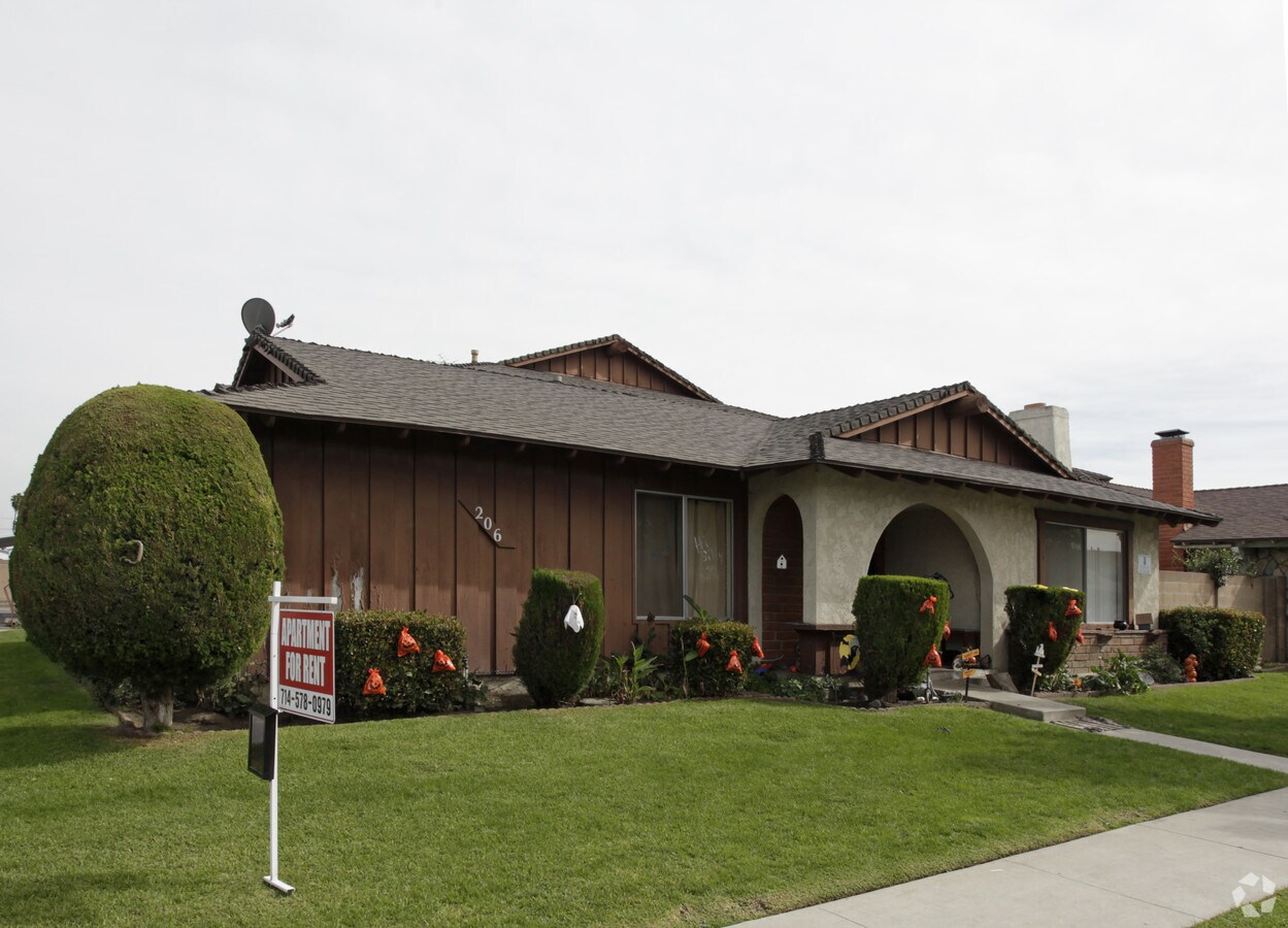 Photo - Delano 2 Apartments