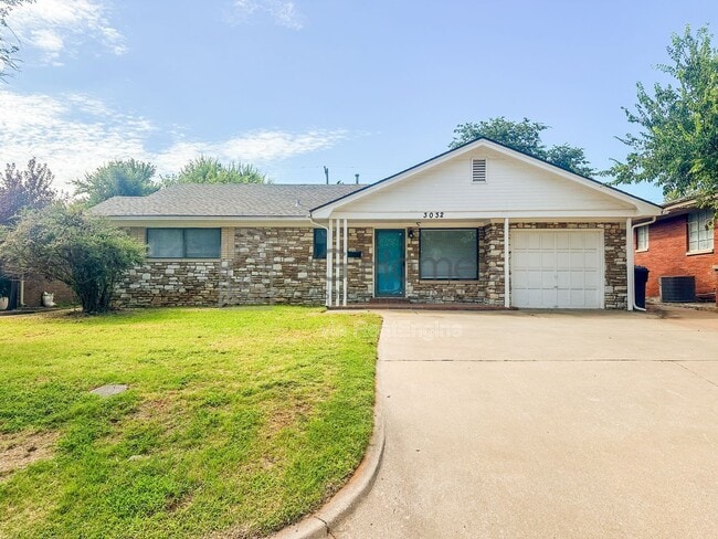 Building Photo - 3032 NW 70th St