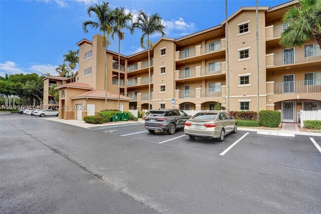 12547 Imperial Isle Dr Unit 206