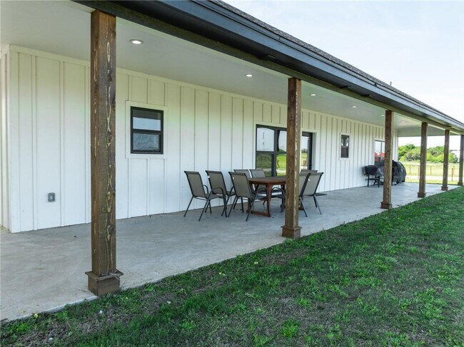 Photo - 1589 Culpepper Ln