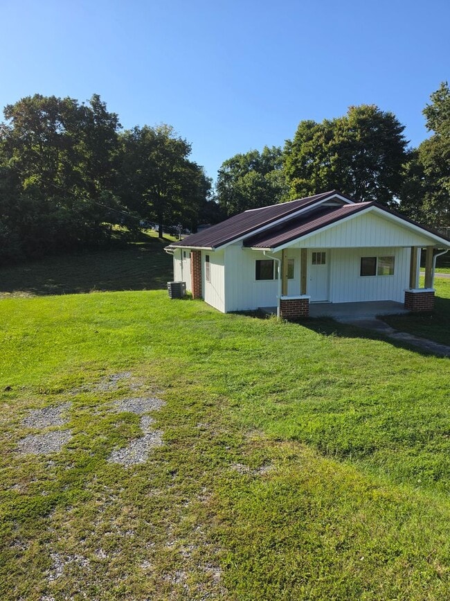 Photo - 1601 Chinquapin Grove Rd