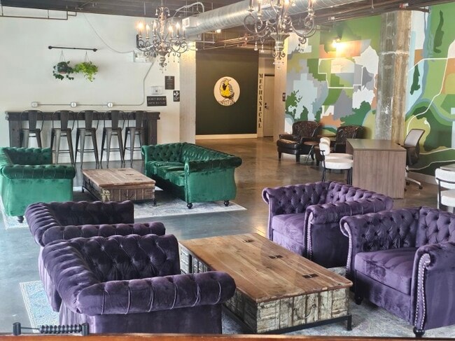 Photo - Dahlman Flats Apartments