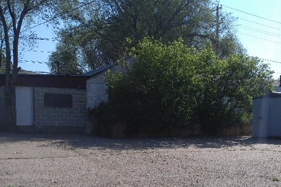 Photo - 122 W Railroad St