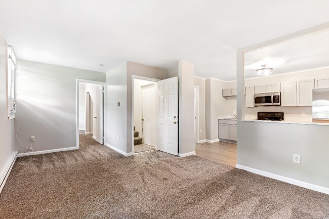 Photo - 30 East E Street Unidad B