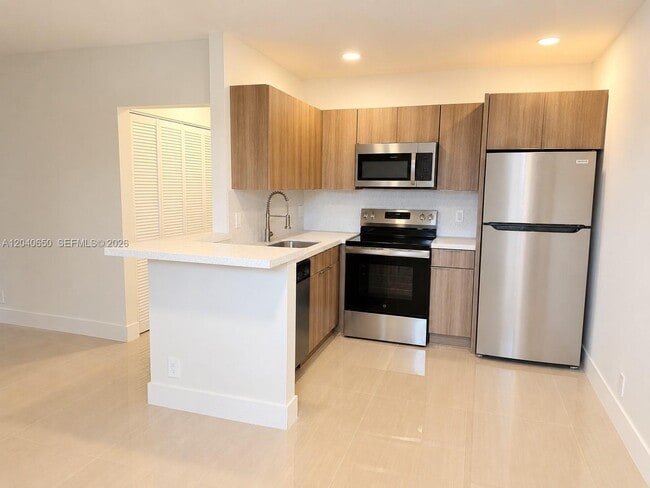 Photo - 2830 Coral Springs Dr Unidad 2830