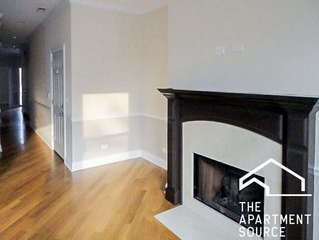 Photo - 3231 N Kenmore Ave Unit 3