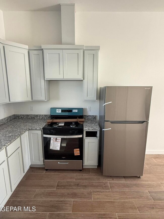 Photo - 7746 Kiely Rd