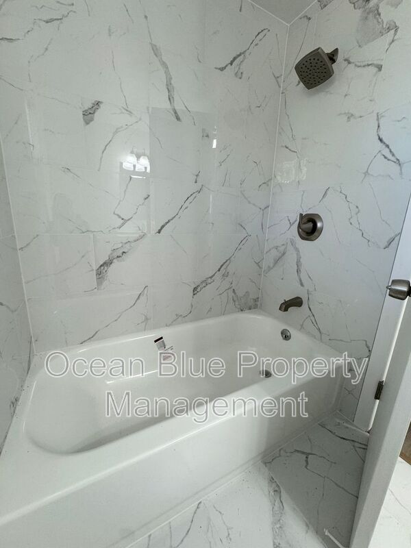 Photo - 10179 106th Ave N Unidad #1