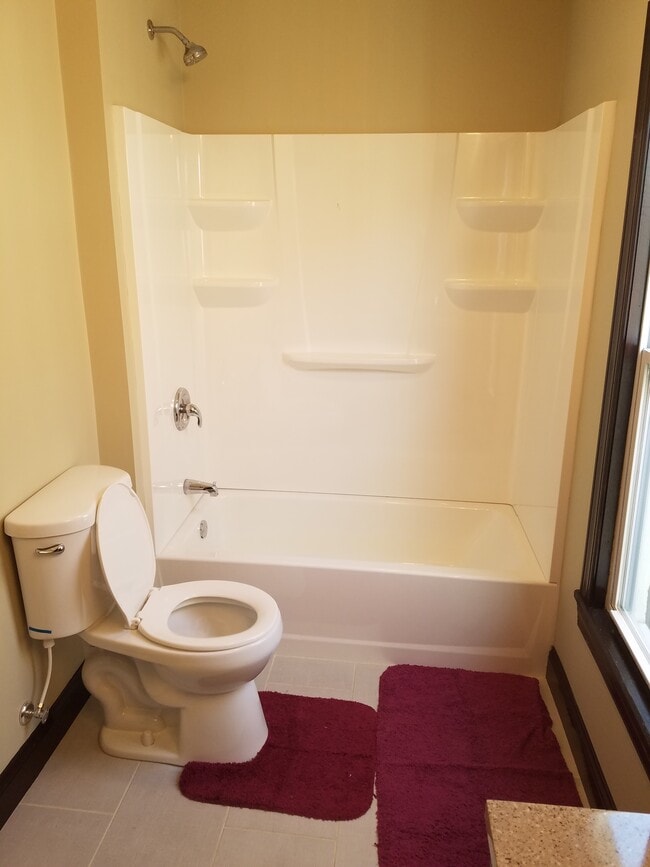 2919 Portland Ave Unit B - Room
