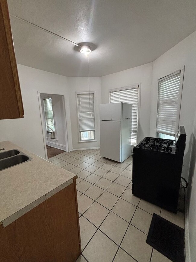 Building Photo - 2503 Olive St Unit 2503-1