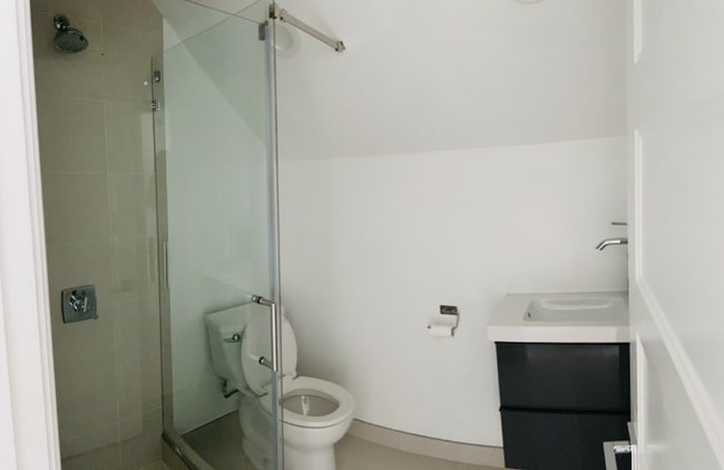 Photo - 265 S Lafayette St