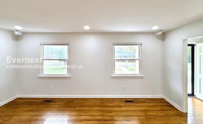 Photo - 7339 Brookside Dr
