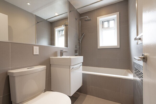 Photo - 95 Jameson Ave Unité 706