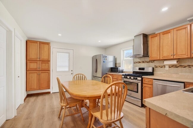 Photo - 16 Florence St Unit 2