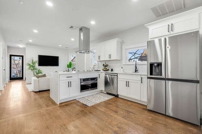 Photo - 12 Capen St Unit 2