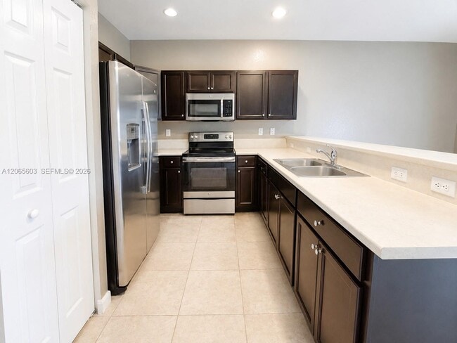Photo - 413 SE 32nd Terrace