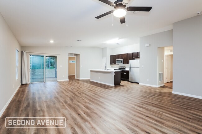 Photo - 14103 Hughes Ave