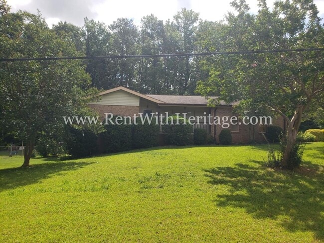 GORGEOUS BRICK RANCH HOME / PARTIAL FINISH... - GORGEOUS BRICK RANCH HOME / PARTIAL FINISH...