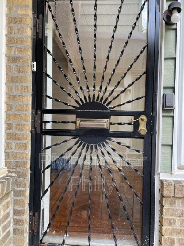 Photo - 5036 Stenton Ave